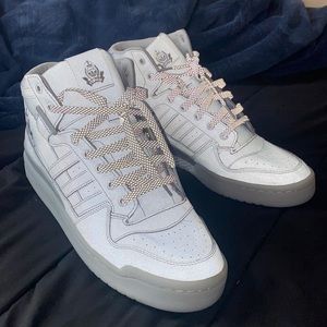 Selling sneakers